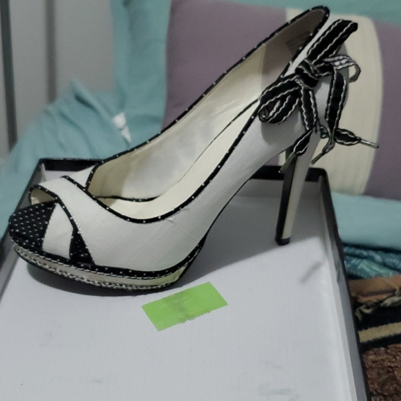 Not Rated heels - Picture 3 of 4